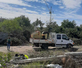 Община Сливен изпрати машина за раздробяване на клони в помощ на Бургас   